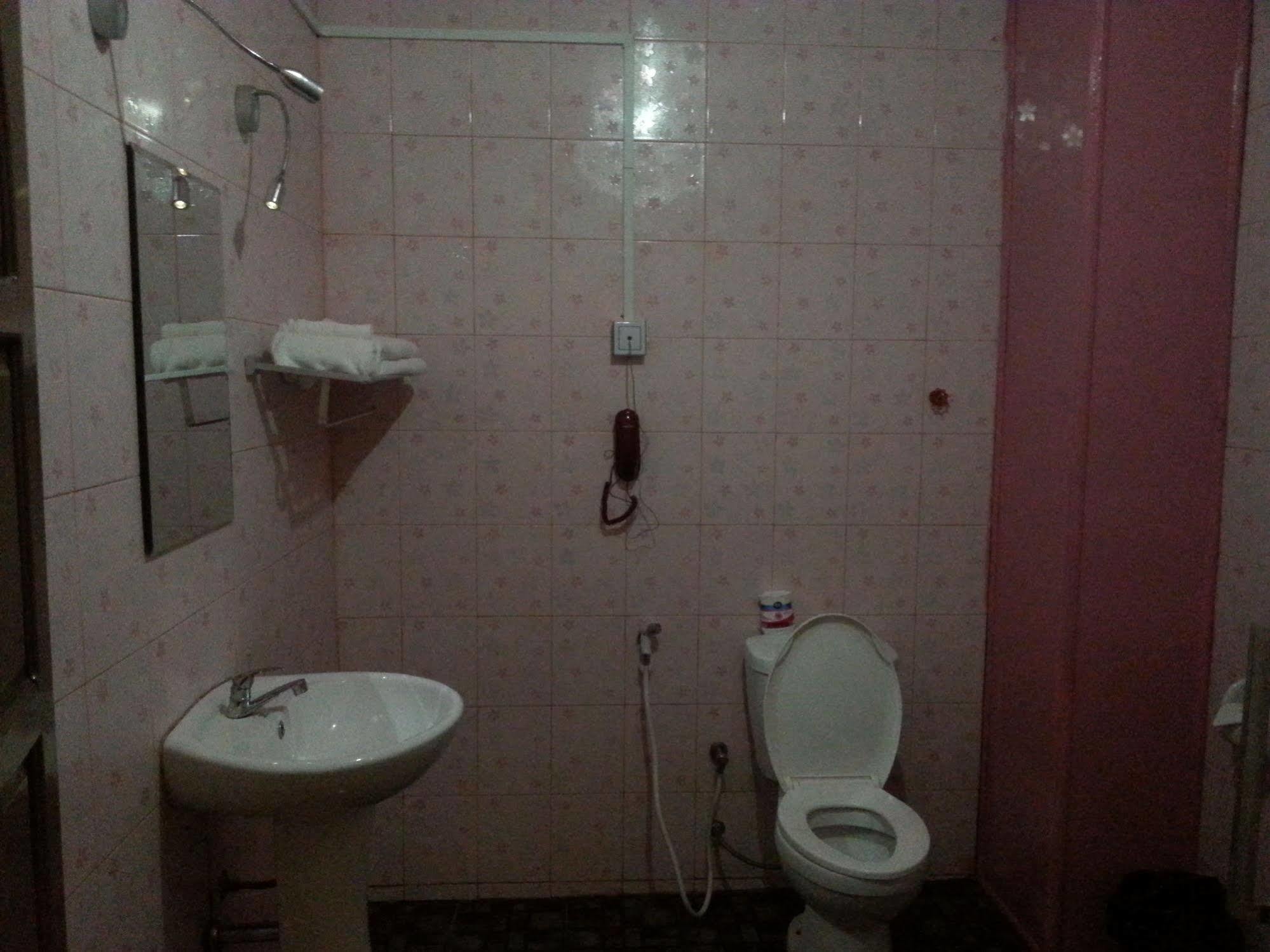Vintage Hpa An Hotel Esterno foto